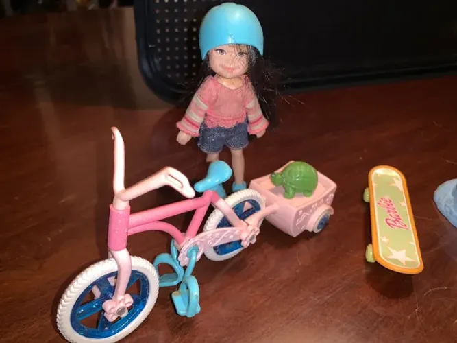 2 Barbies+Bicicleta+Pets