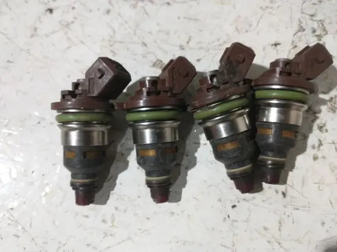 Jogo de bicos Ford/Escort 99 1.8 16v