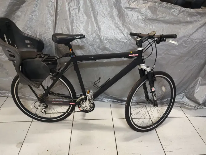 Bicicleta aro 26  com Assento para criança  - Impecável!