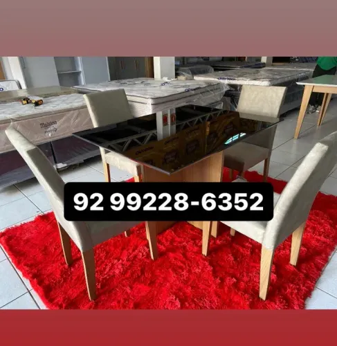 Mesa de jantar 4 cadeira tampo de vidro