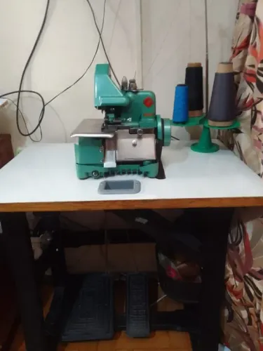 Maquina De Costura Overlock Portatil Semi Industrial 110v