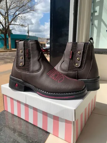 Bota feminina 