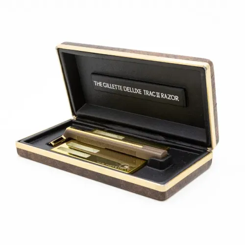 Estojo com Barbeador The Gillette Deluxe Trac II Razor