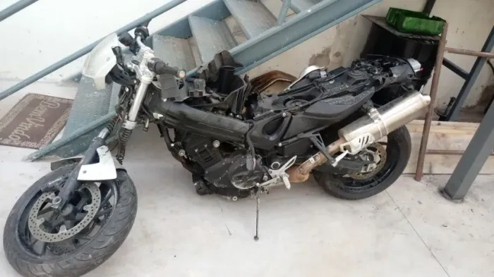 Sucata de moto para retirada de peças Bmw F800R 2014