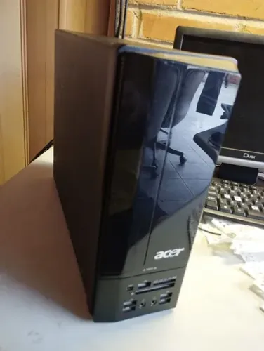 Mini torre HP,  AMD Dual  Win10 4gb