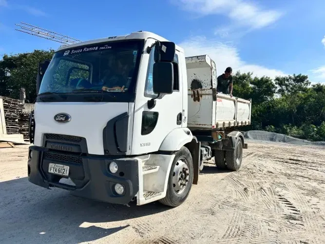 FORD CARGO 1319 CAÇAMBA FACCHINI 2014 - MOTOR NOVO, PRONTO PARA FATURAR!