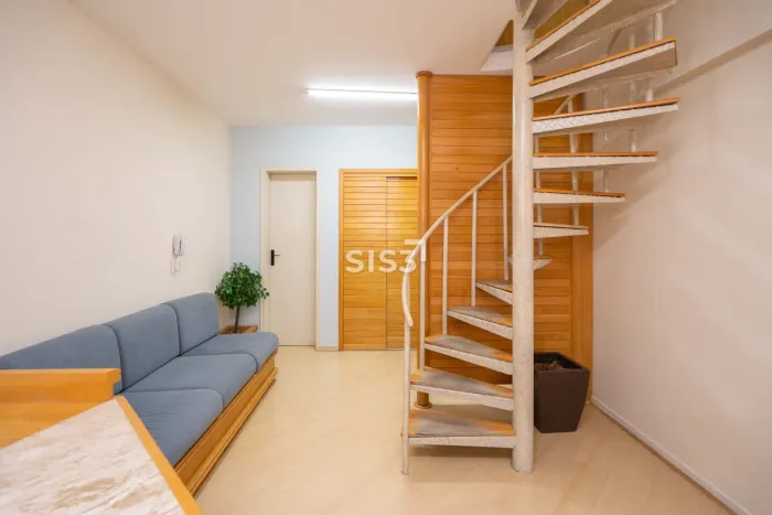 Sala Duplex à venda na Avenida República Argentina  89m² e vaga de garagem
