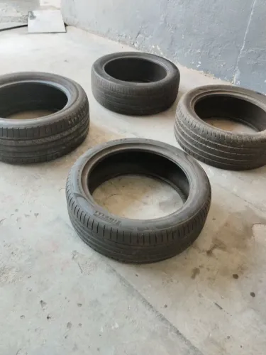 Pneu aro 20 