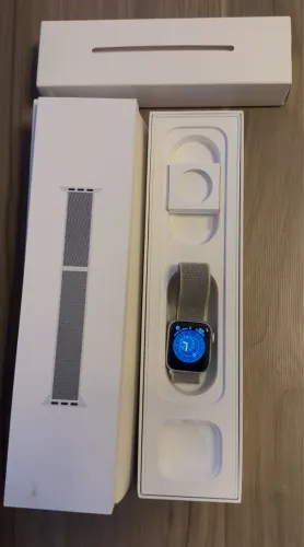 Apple Watch S4  C/nota, comprado na Iplace.   *Opção de parcelamento até 12x no cartão.