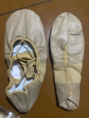 Sapatilhas de Ballet Bege evidence