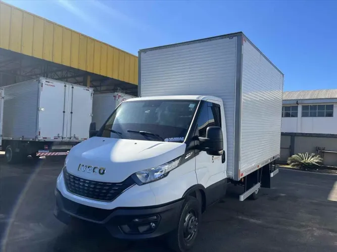 Iveco 35-150 Baú Seco 2020