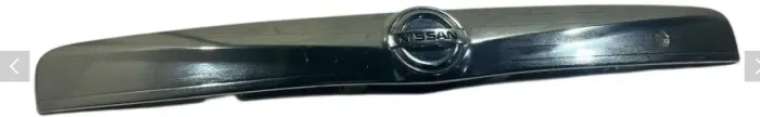 Moldura Parachoque Traseiro Cromado Nissan Versa 1.6 *84