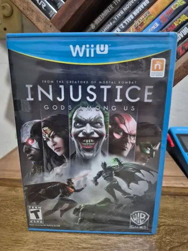 Injustice gods among us - wii u original LACRADO