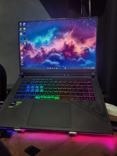 Notebook Asus ROG Strix G16- i9 13980hx - RTX 4060 - 32GB RAM - 2TB SSD