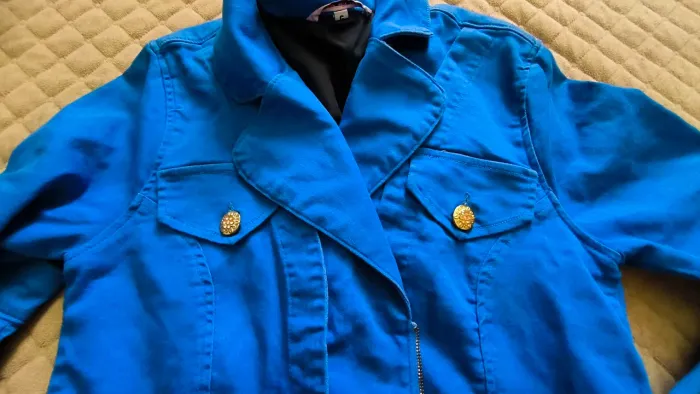 Jaqueta azul feminina