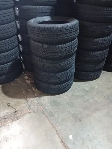 Pneu 175/65-14 205,00 dinheiro ou pix