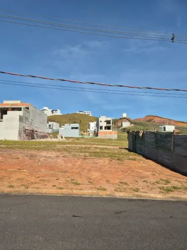 Terreno de 242 m2 no Condomínio Reserva do Valle 1- Oportunidade Única!