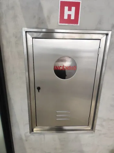 caixa de hidratante em aço inox