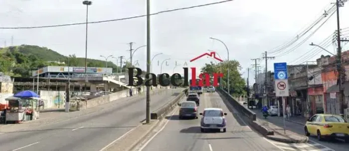 Loja : / Comercial / Cascadura