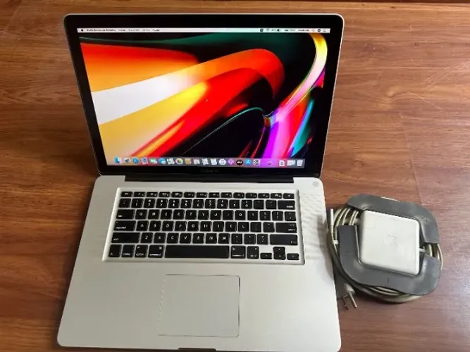 macbook pro RARO 15"ssd 480gb 12gb processador i7 APPLE carregador original CABO MAIOR BAT