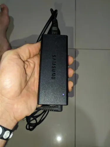 Fonte Notebook Samsung