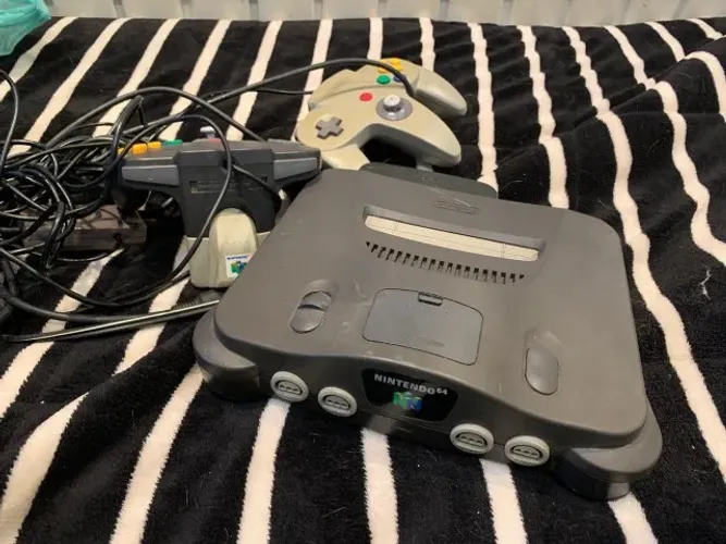 videogame nintendo 64 comprado nos eua, com 2 controles, 6 jogos originais + acessórios