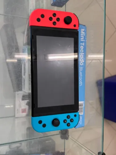 Nintendo Switch v2 semi novo já destravado - aceito seu usado -