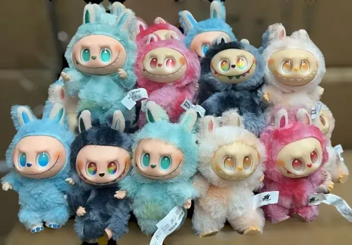 BONECO LABUBU - SURPRESA