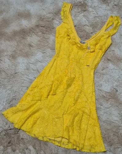 Vestido Planet Girls renda (Tamanho P)