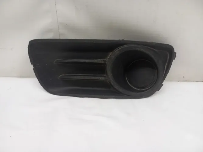 Moldura Milha Fiat Palio 04/15 C/detalhe