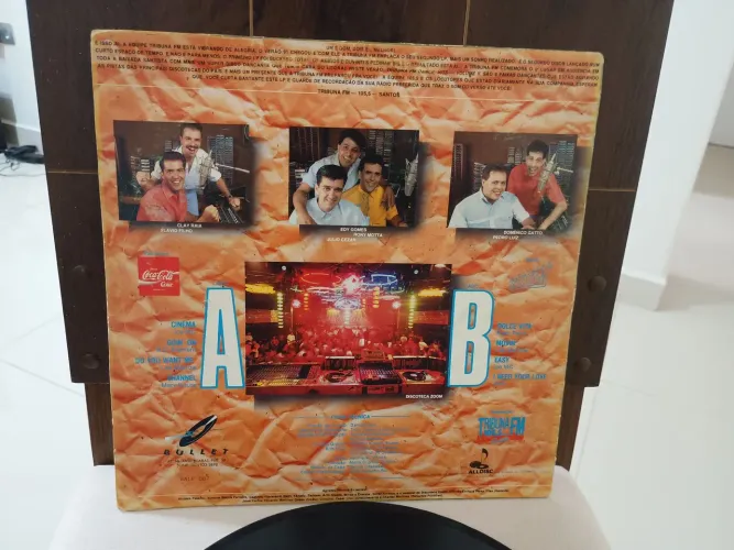 Disco de vinil tribuna fm
