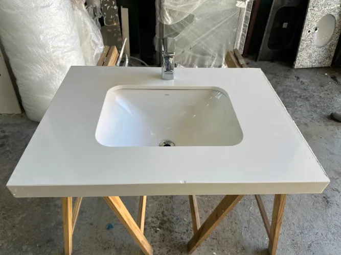 Pia banheiro quartzo branco 