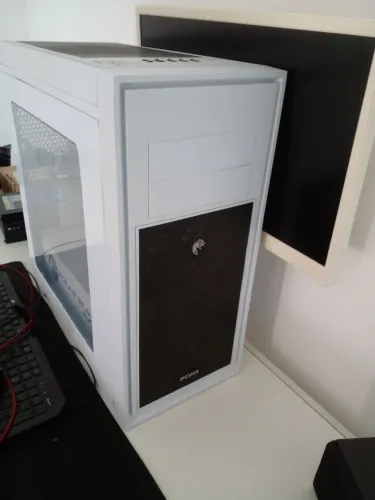 Gabinete Pcyes Polar Bear Branco 