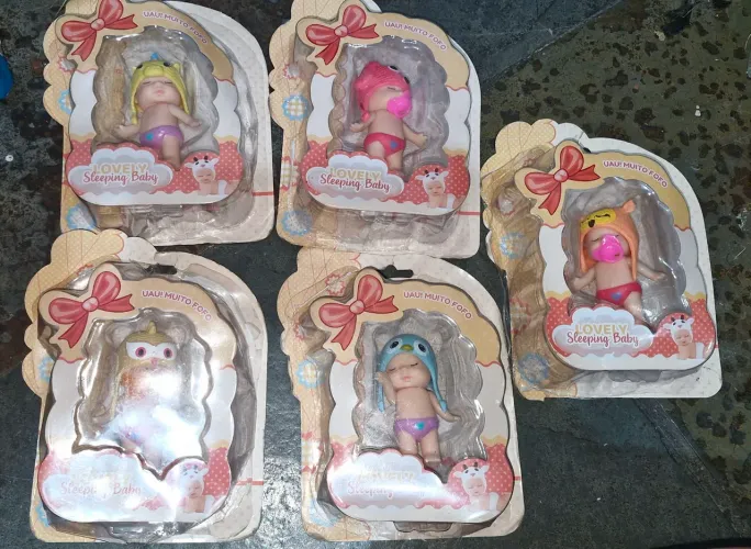 Lively sleeping baby mini boneca colecionáveil. Nova