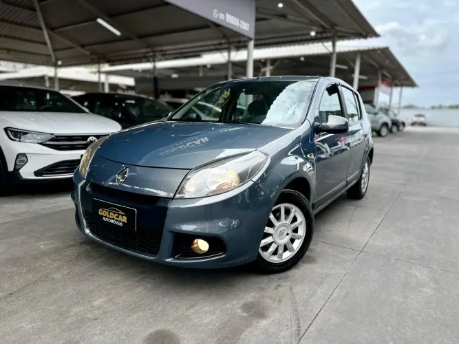 Renault Sandero Privilege 1.6 Hi-Flex Automático 2014