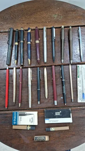 LOTE FECHADO DE CANETAS VINTAGE - 22 ITENS (DESAPEGO COMPLETO NO ESTADO