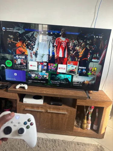 Xbox Series S 512GB + Monitor Gamer LG 24 Full HD
