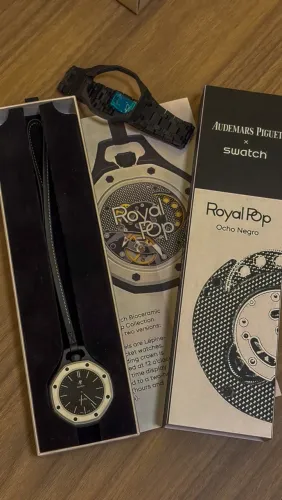 Royal pop Ocho Negro AP X SWATCH ORIGINAL