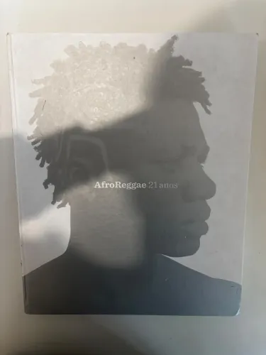 Livro AfroReggae 21 anos