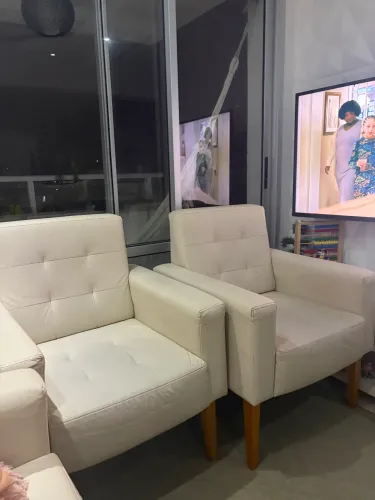 Kit 2 poltronas em courino