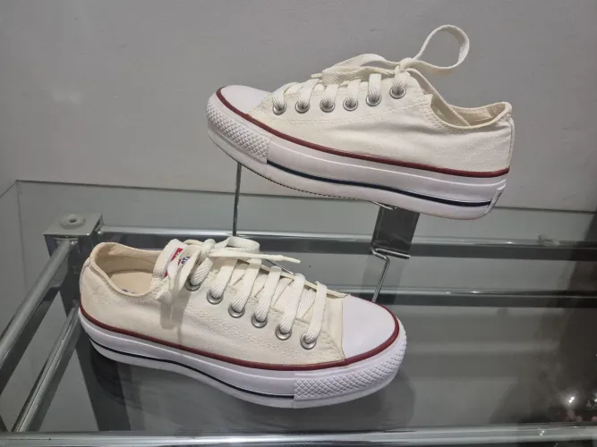 All star feminino Chuck Taylor Número: 35