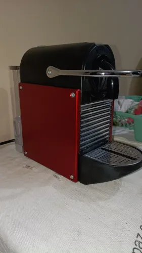 CAFETEIRA NESPRESSO ORIGINAL - PIXIE D61