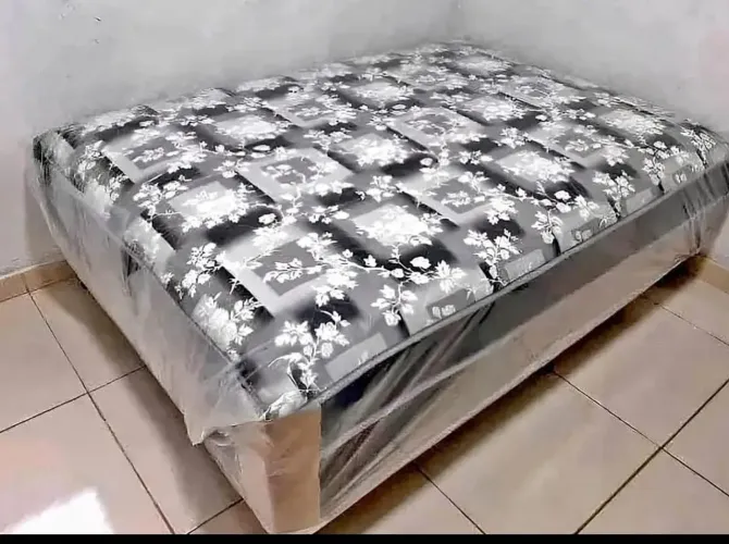 CAMA BOX DE CASAL