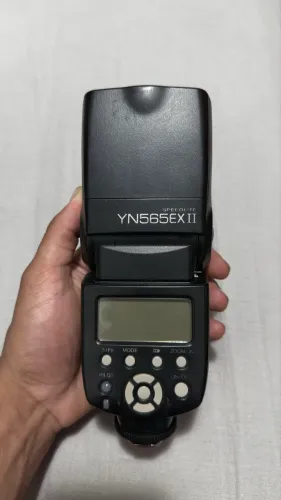 Flash Yongnuo YN565EX Il Speedlite para Canon