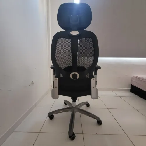 Cadeira de Escritório Comfy Ergomaster Tela Mesh Cinza, Braço Ajustável e Relax Avançado
