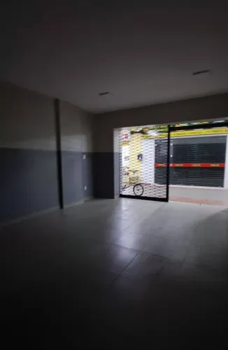 Vendo SALA na Galeria da Assembléia Paraense, Presidente Vargas, Belém/Pa.