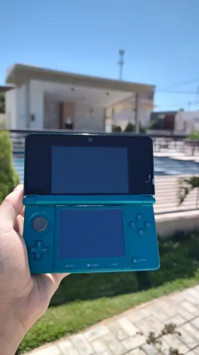 Nintendo 3DS Aqua Blue + Caneta Stylus Original, 16 GB Desbloqueado e 5 jogos físicos