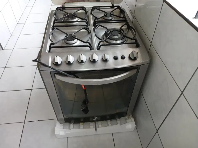 Fogão Embutir 04 bocas Electrolux