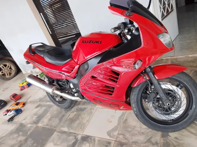 Vendo Suzuki rf900r (aceito trocas do meu interesse)