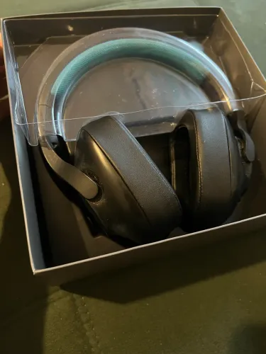 Fone gamer Logitech G233 com microfone